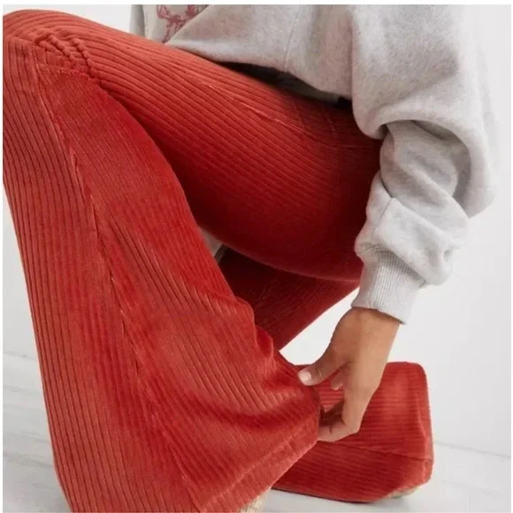 Aerie Groove On Velour Flare Corduroy Pants - Picture 3 of 8